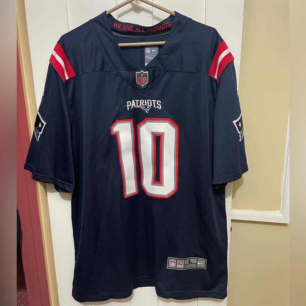 Mac Jones Jersey EUC - Picture 1 of 3